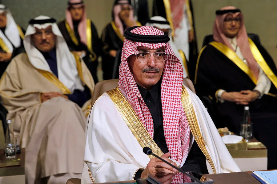 كيف تبنى الصناديق السيادية السعودية شراكات استراتيجية في مشاريع البنية التحتية للطاقة بأفريقيا؟