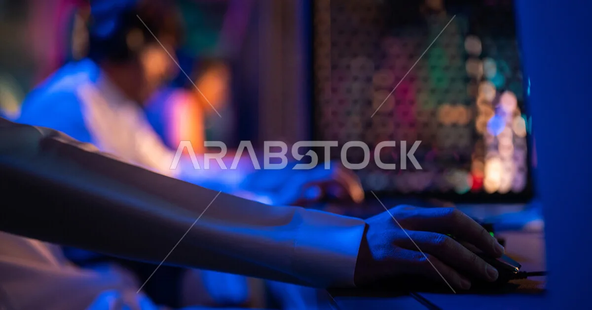 ما هي الأندية والمجتمعات الافتراضية السعودية المتخصصة في الألعاب الإلكترونية؟