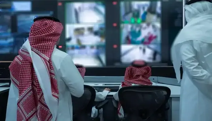 كيف تعمل تقنيات الذكاء الاصطناعي في إدارة حشود الحجاج؟