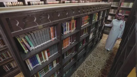كيف تعزز هذه المقاهي ثقافة القراءة في المجتمع السعودي؟