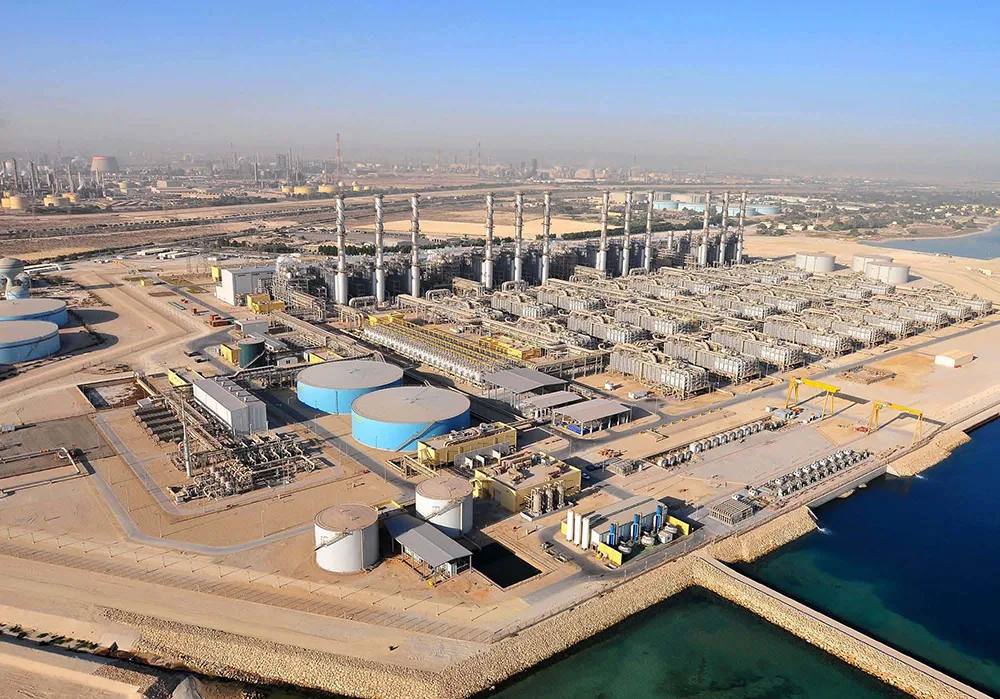 ما هي استراتيجية الأمن المائي 2030 وكيف تدعم مشاريع تحلية المياه المتجددة؟