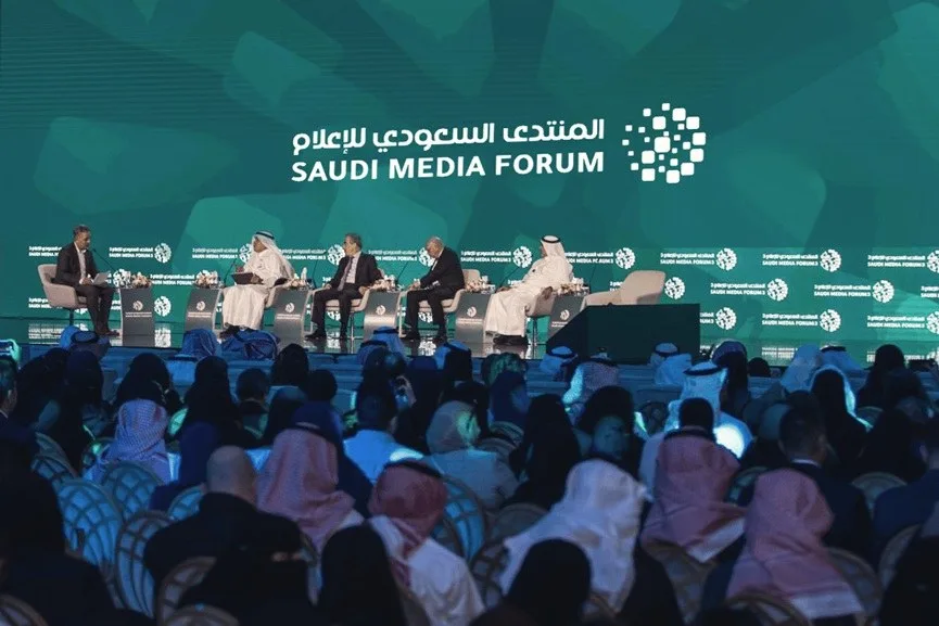 ما هو دور الذكاء الاصطناعي في تطوير المحتوى الإعلامي السعودي؟