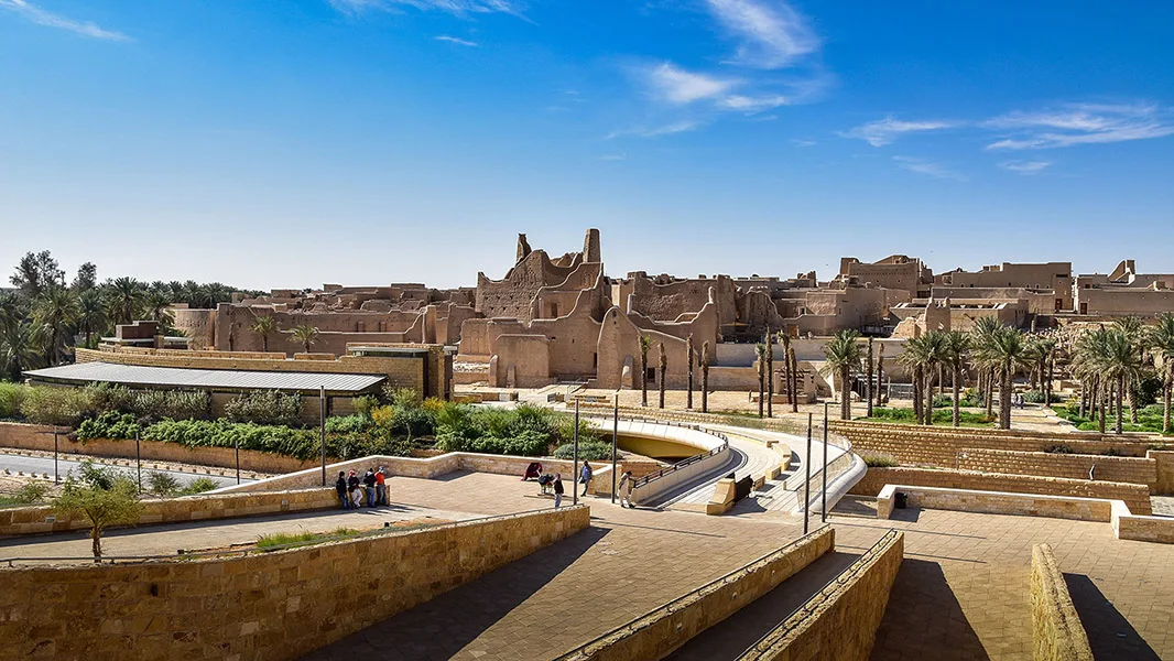 كيف يعيد حي الطريف في الدرعية تعريف مفهوم العيش التراثي؟