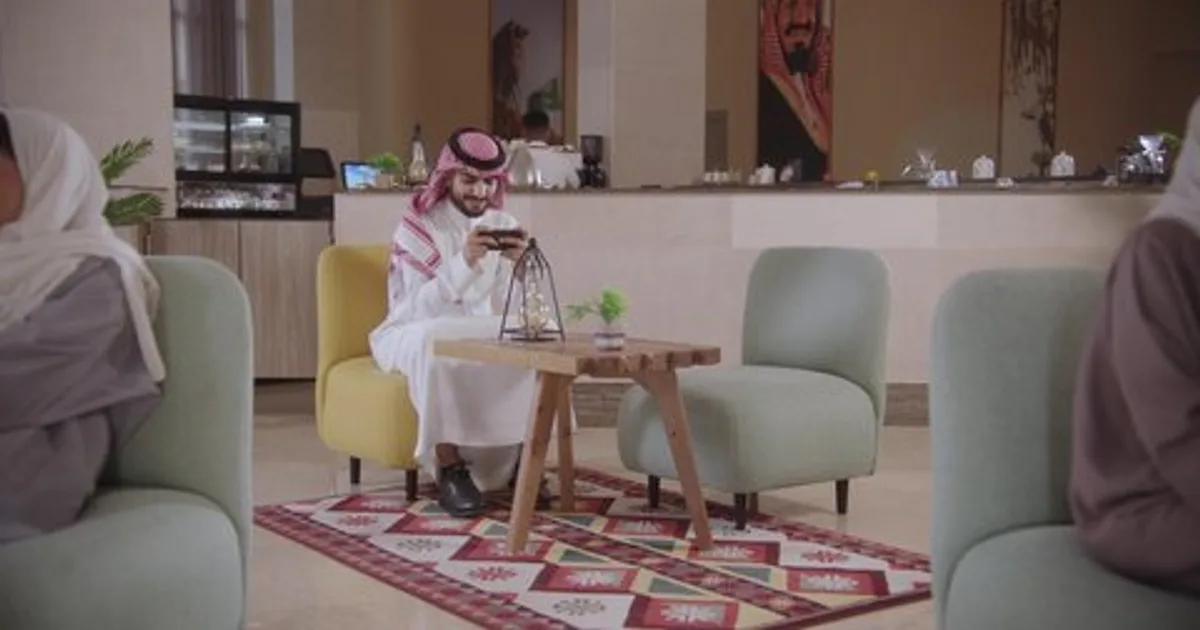 تأثير منصات التواصل الاجتماعي على الهوية الثقافية السعودية في عصر العولمة