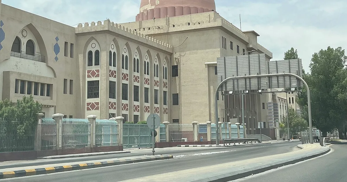 تقييم تجربة التعليم المهني والتقني في السعودية 2026: تحليل مخرجات الكليات التقنية والمعاهد الصناعية في ظل سعودة الوظائف الفنية